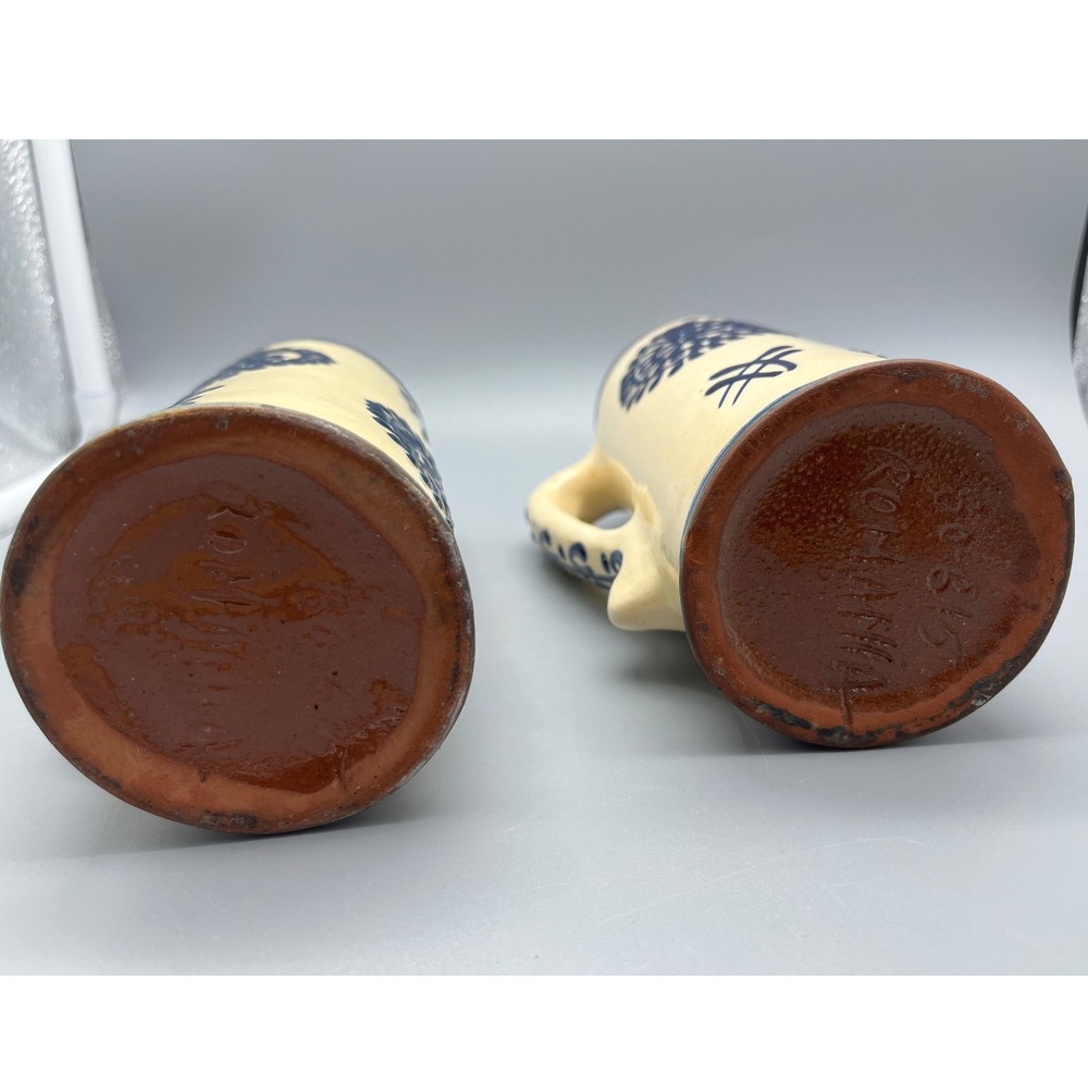 Vintage Folk Art Pottery Romania Pair of MugsCream Navy - Picture 5 of 7
